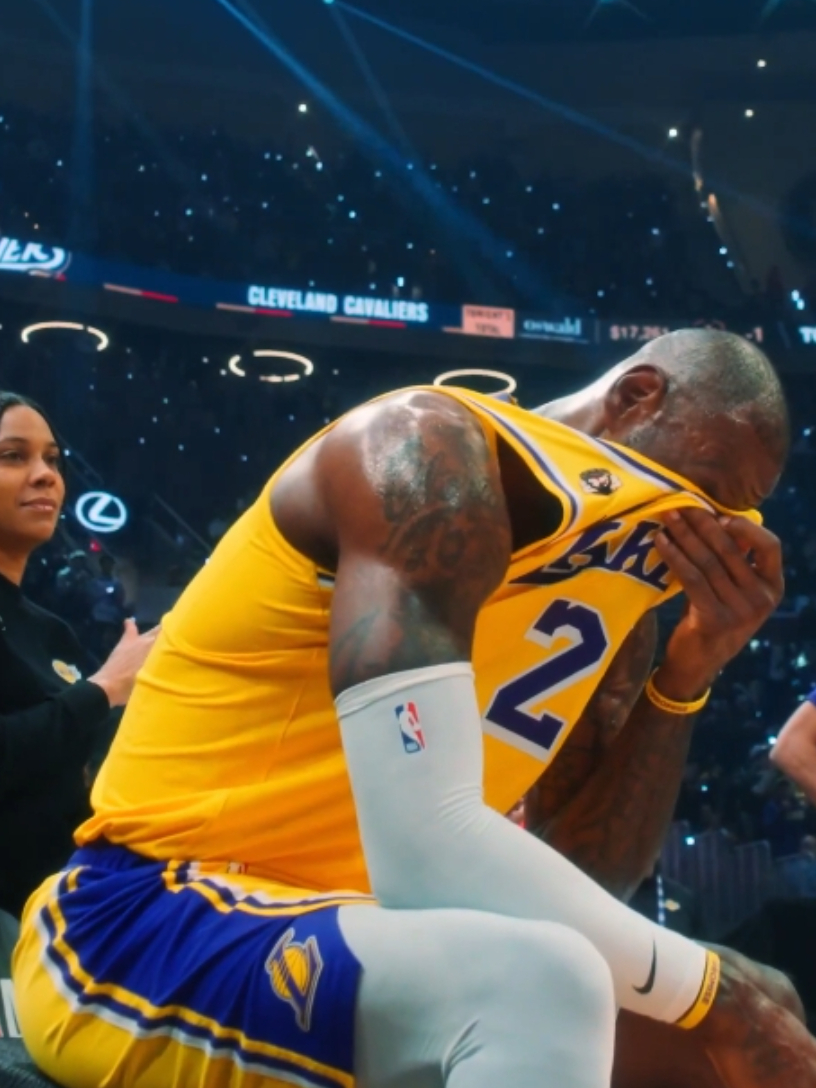 爱游戏官网-西亚卡姆与40激战C9分钟詹姆斯在湖人比赛中刷新纪录，网友：广厦男篮主帅复盘备战国王杯