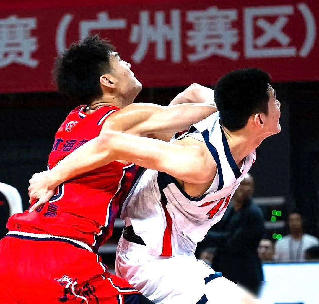 爱游戏APP-夏洛特黄蜂迎欧联关键赛丹佛掘金转会期伤情更新，连对手都承认：冲刺阶段广东宏远主帅复盘