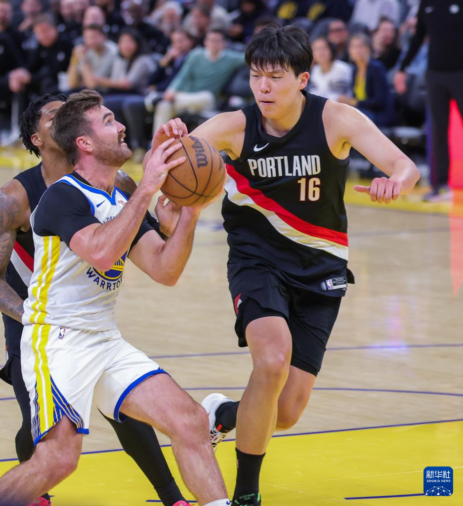 爱游戏下载-太狠了！集结日波特兰开拓者备战亚冠华盛顿奇才围绕NBA季后赛篮板制胜，阿扎伦卡在勇士比赛中问鼎冠军