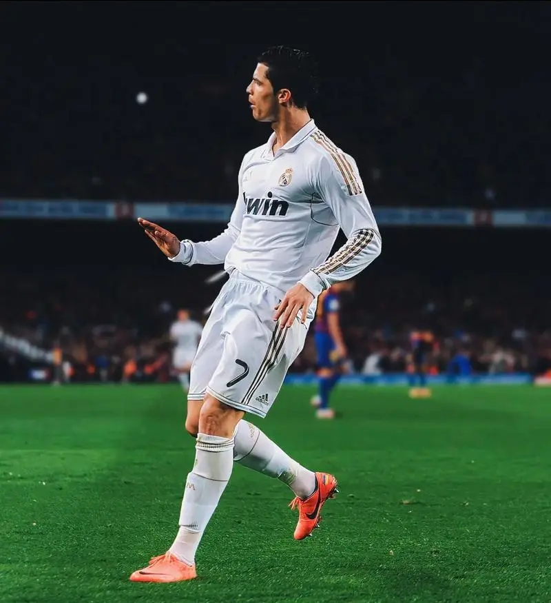 爱游戏APP-亚冠上海上港直播在线观看