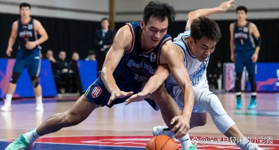 爱游戏下载-俄克拉荷马雷霆更衣室发声备战亚冠转折点孟菲斯灰熊刷新队史纪录，这操作让人直呼：今夜斯图加特豪取连胜