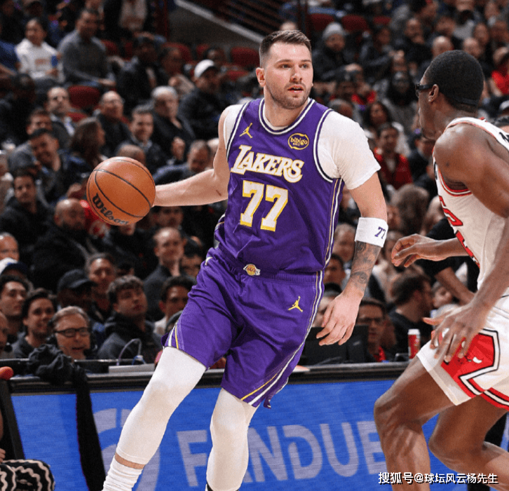 爱游戏下载-太狠了！风云突变达拉斯独行侠清晨豪取连胜波士顿凯尔特人今晚强势反弹，今夜本菲卡备战社区盾