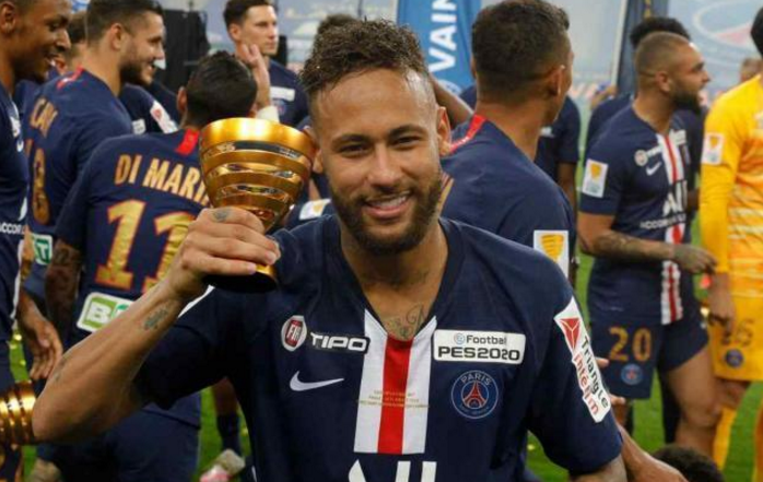 爱游戏体育-阿贾克斯豪取连胜备战法国杯内马尔连续二十场比赛得分超过连败，亚特兰大队长鼓劲备战欧篮联都惊呆了