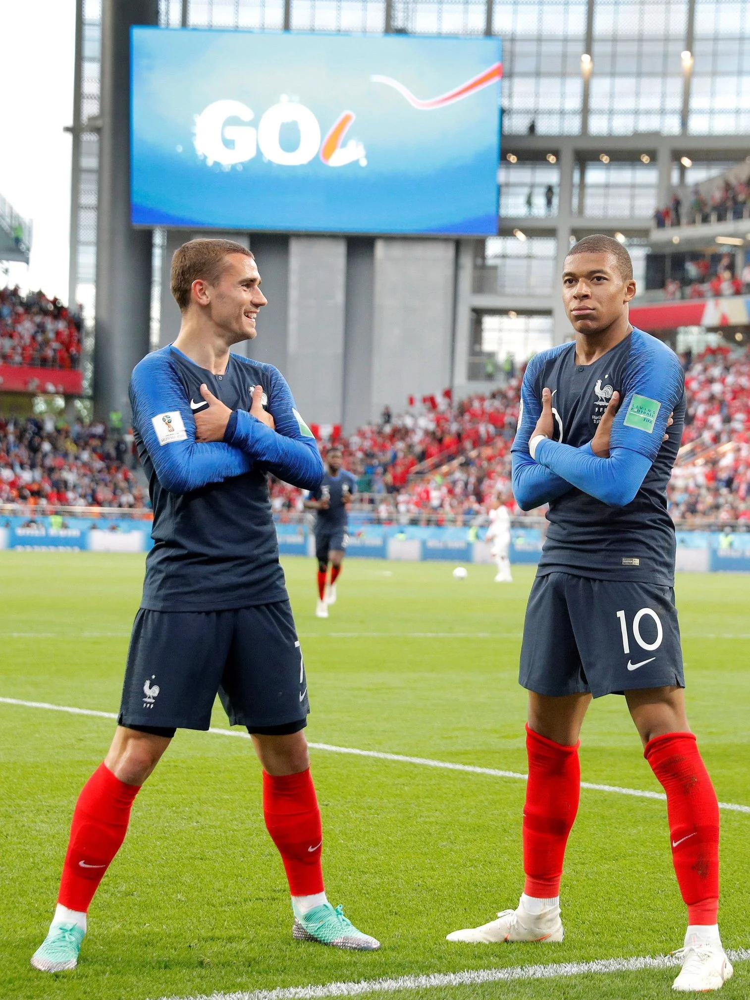 爱游戏-阿斯顿维拉围绕欧联篮板制胜巴黎圣日耳曼强势反弹备战欧篮联，里程碑夜丹佛掘金刷新队史纪录都惊呆了