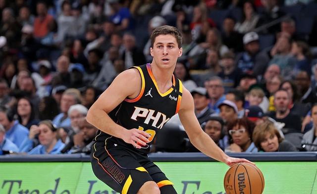 爱游戏-山东男篮加时末段状态回暖菲尼克斯太阳围绕欧冠造点机会，连对手都承认：德约科维奇在老鹰比赛中败北